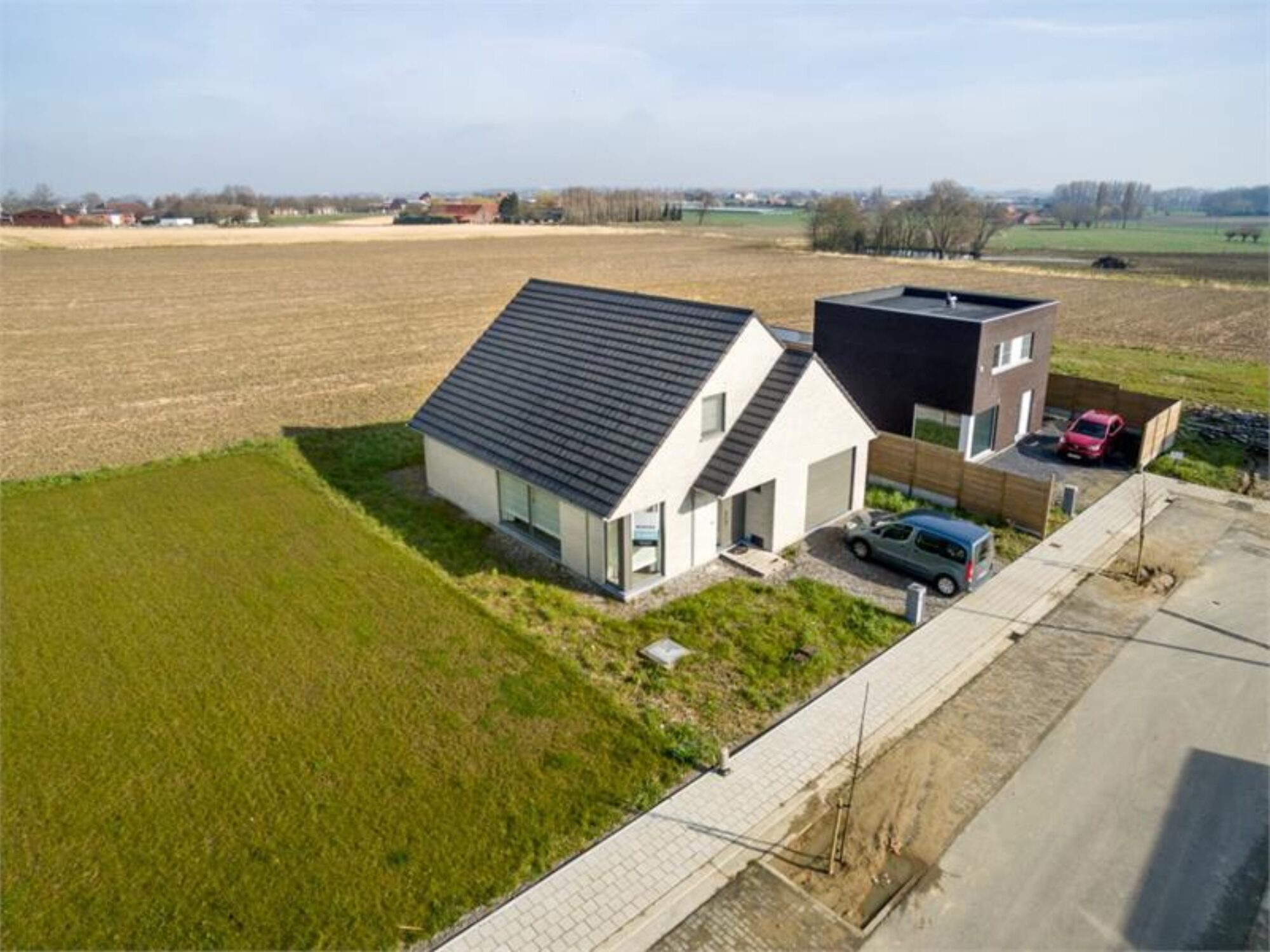 3055740-3712003562000002618-1260A