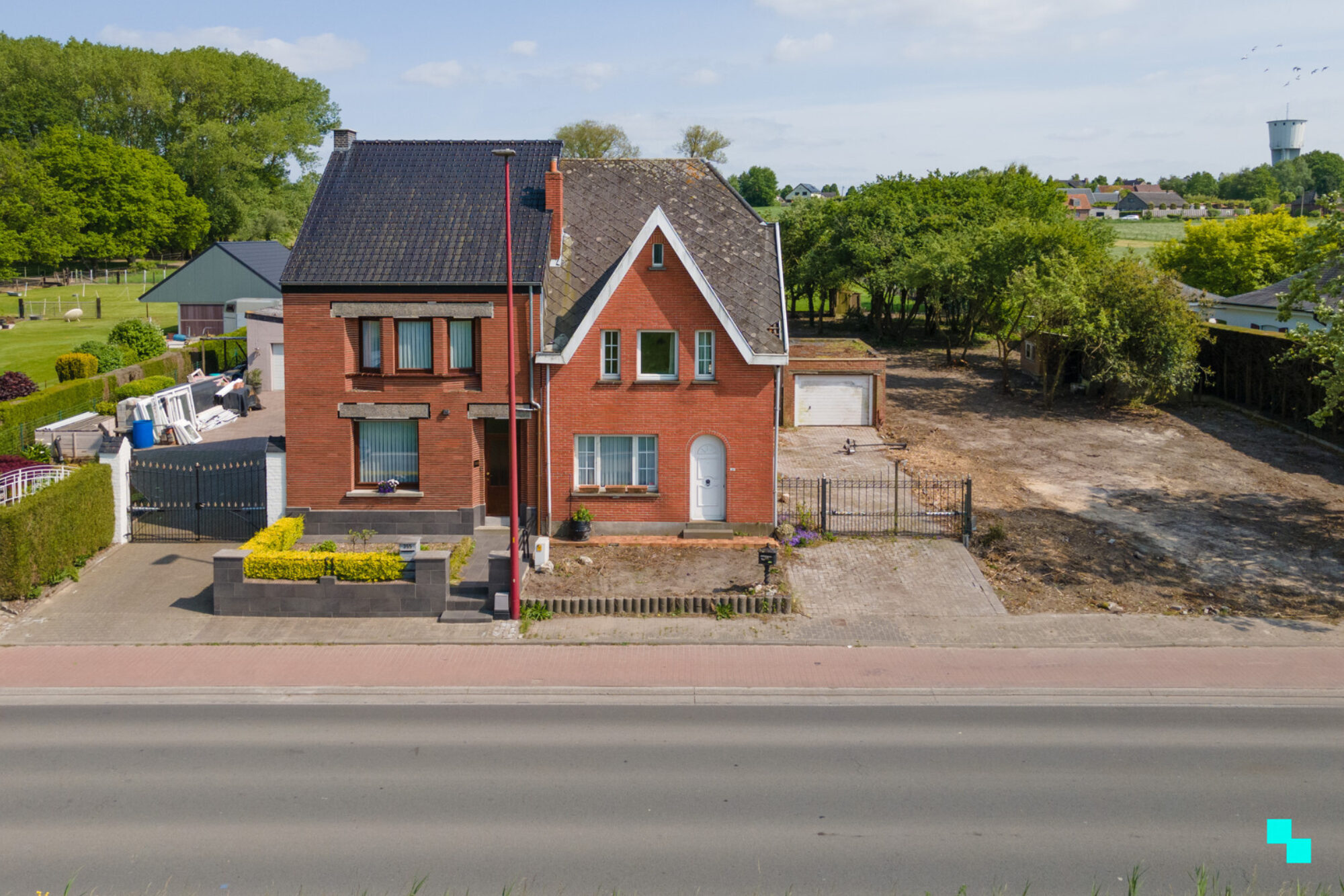 3496494-3746003562000043284-Lucht 0