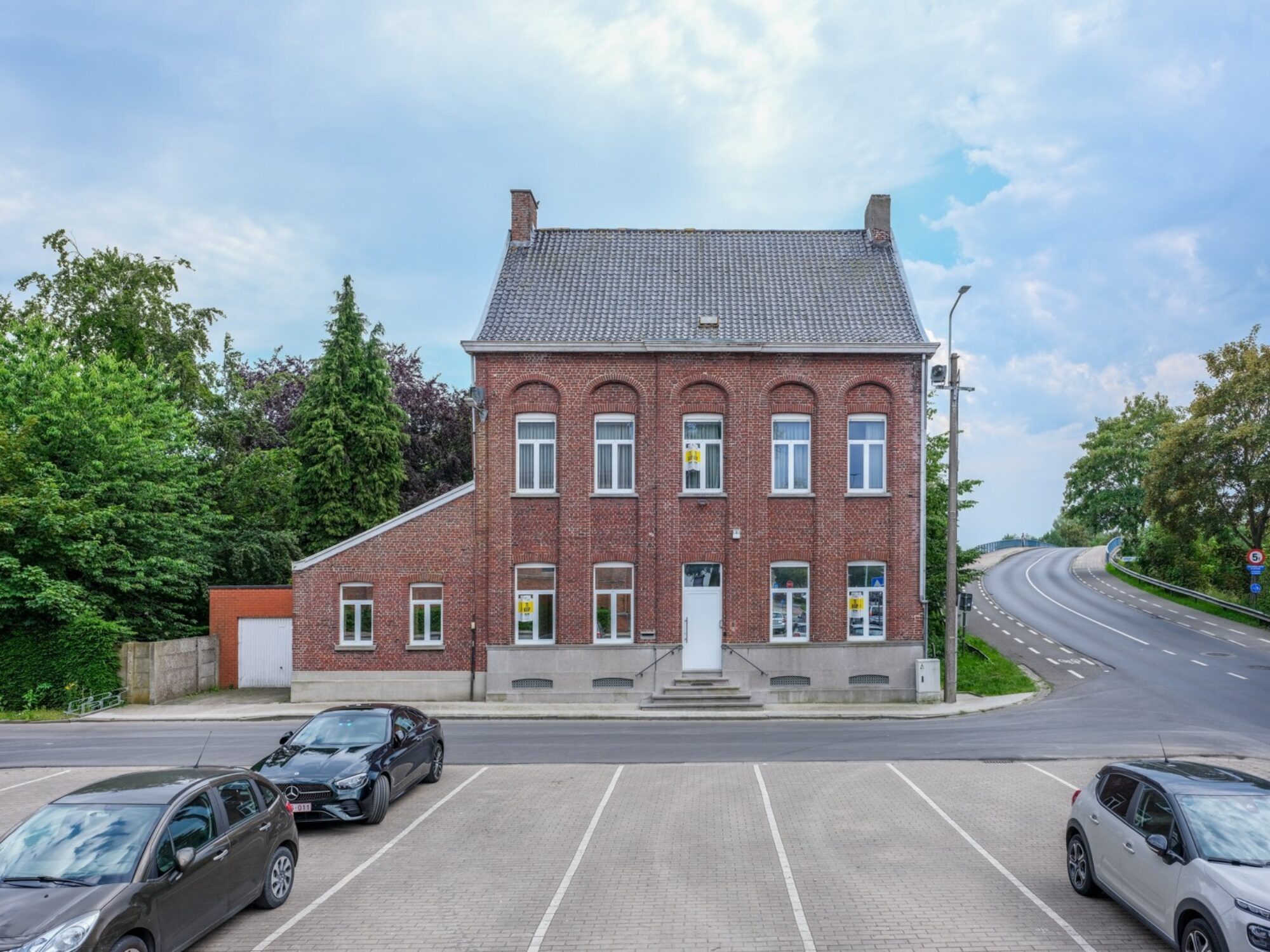 4400512-3746003562000161833-C_W_Emelgem_Emelgemseplein_3-2